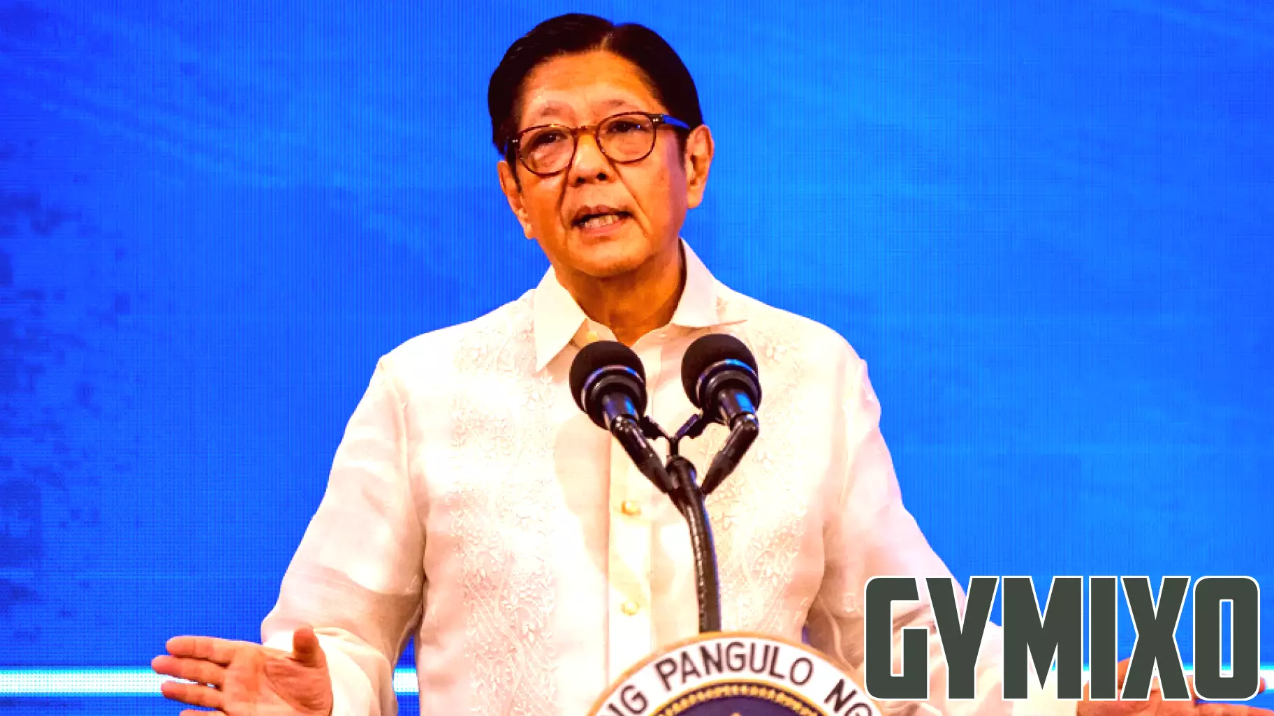 Philippine president does jumping jacks to disprove health rumors