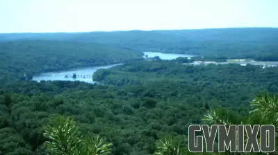 State officials alert urgent health hazard at popular CT lake, warn swimmers to stay out of water